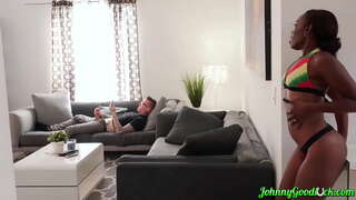 Interracial Sex S Roztomilé Ebony Babe