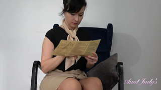 Big Tit MILF ഫ്ലൈറ്റ് ചെക്ക് Wanilianna - Upskirt, Panties, and Stockings