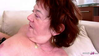 EXTREM ბებერი ბებერი დაჭერა და ჩვეულებრივი SEX მიერ ახალგაზრდა ბიჭი,