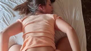 Фокусник жасайт мага охуенный минет жана машыгууларда бат эле жоголот, качан мен