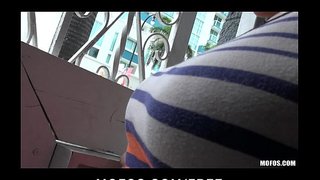 ���ெரிய பதிலுக்குப் அழகி காதலி சப்ரினா டெய்லர் கொடுக்கிறது பெரிய பொது பிஜே