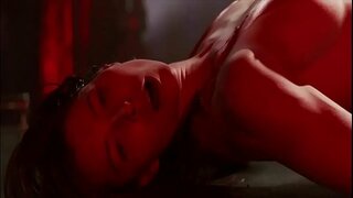 Jessica Bil Rəqs striptiz və обнажается bu mimik xəttlər, alın qırışları-mavi