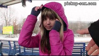 Իրական սիրողական Eurobabe Gina Գերսոնն прибивается գնացքում