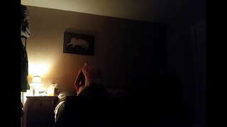 Шпилька Менен, Көмүскө Камерой Разбивает Любительскую Киску