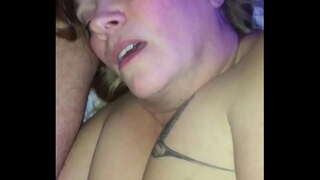 Cum en la buŝon de mama