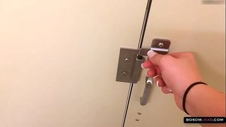 ���াইল উচ্চ ক্লাব, শ্যামাঙ্গিণী, গুদ, ও রহমান;, বড় প্রাকৃতিক tits