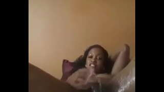 ���ानी पर्नु squirt