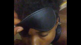 Ebony teen ing budak ngisep kontol bf