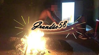 ʰ�색 머리 각질 calvalgando 뜨거운