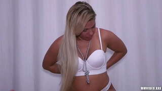 ���ड़ी बिल्ली हो जाता है चेहरे