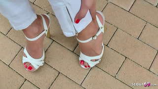 شہوانی ، شہوت انگیز کشور ہائ ہیلس میں ساحل سمندر پر اٹھایا اور پاؤں کے لئے 50 یورو لایا